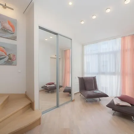 Апартаменти Sabaneev Terrace