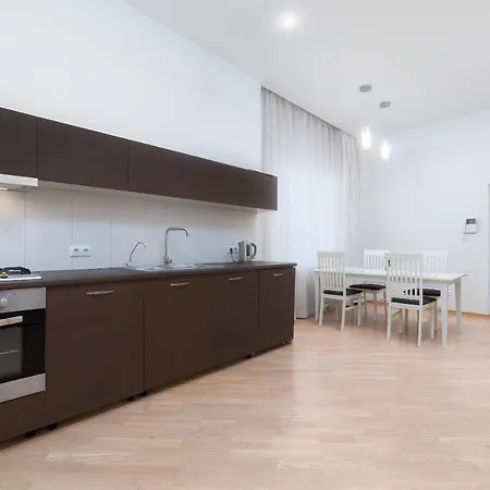 Апартаменти Sabaneev Terrace *